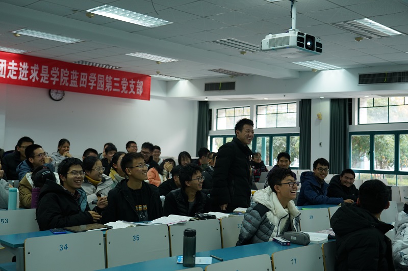 5def53b234579.jpg 13.jpg