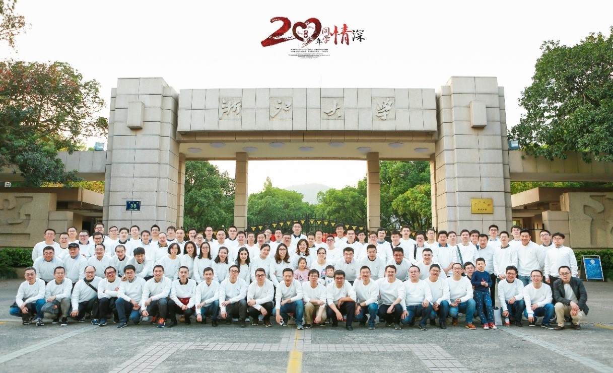 5de77c32ebb9e.jpg 11.jpg