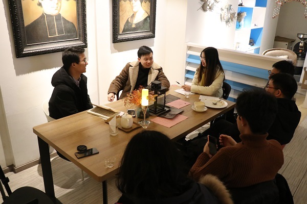 5c779970c2ce1.jpg 照片1-采访过程-mg4355线路检查官网赴浙江省杭州市“寻根基——院友寻访”寒假社会实践团.jpg