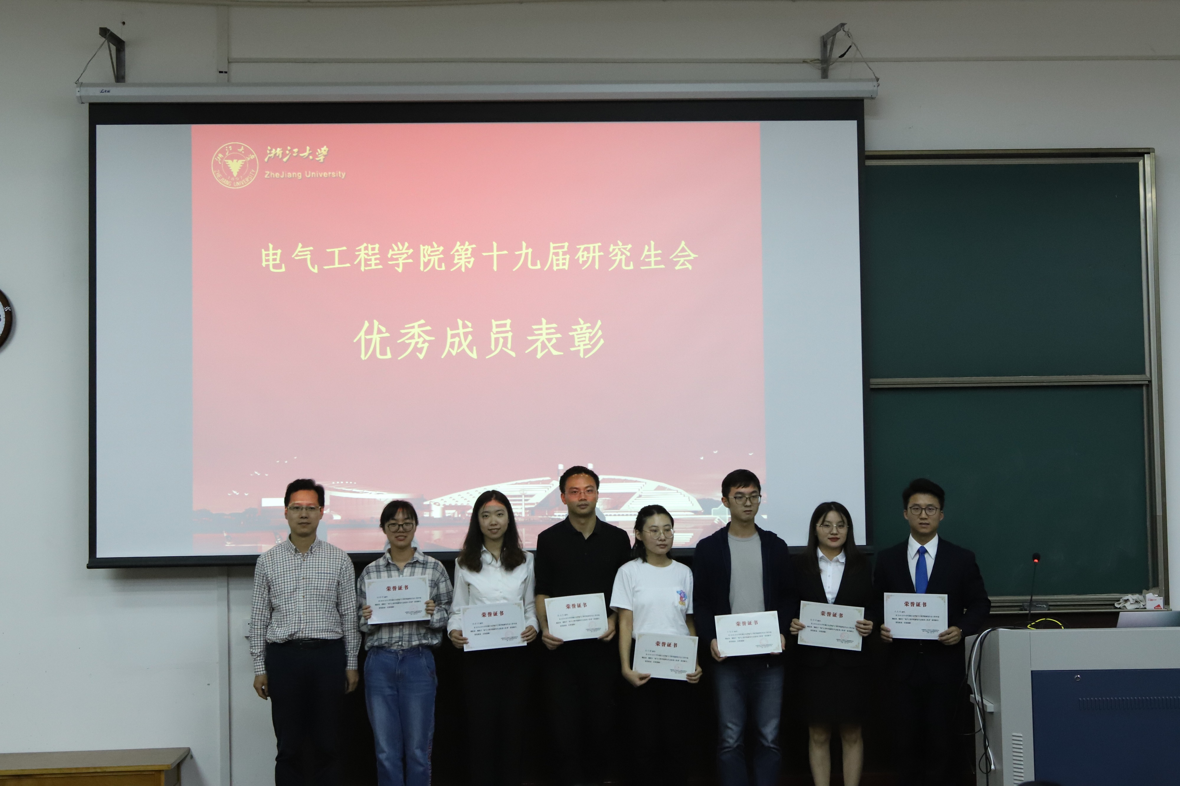 5da48a61d0c0a.jpg 5da48a61d0c0a.jpg