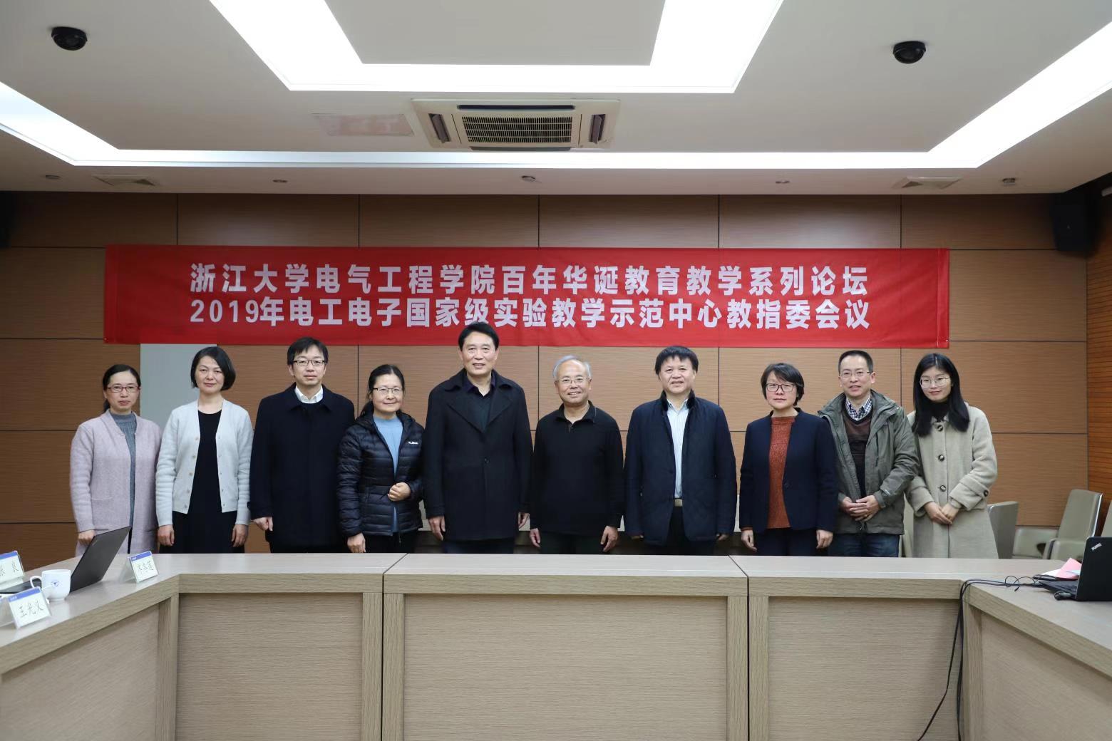 5def701bd0f62.jpg 1.jpg