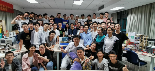 5d2b479cd2dcf.png 8.png