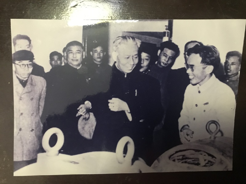 5de603ec931e7.jpg 2.jpg