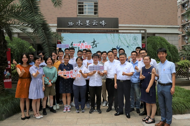 5d22af09a6997.jpg 12.jpg