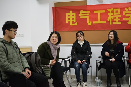 5dff1ca55eaf1.JPG DSC_0500.JPG