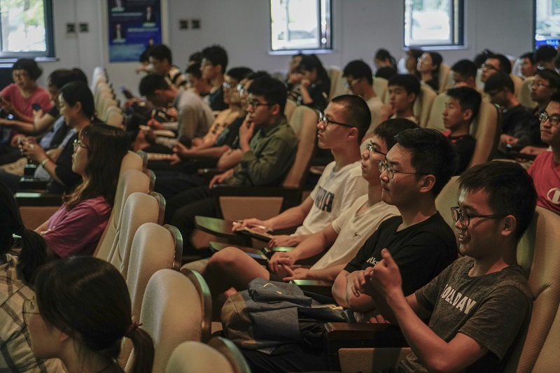 5ce29513f33bd.jpg 11.jpg