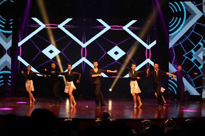 5dfae65fcd5cb.jpg 25.jpg