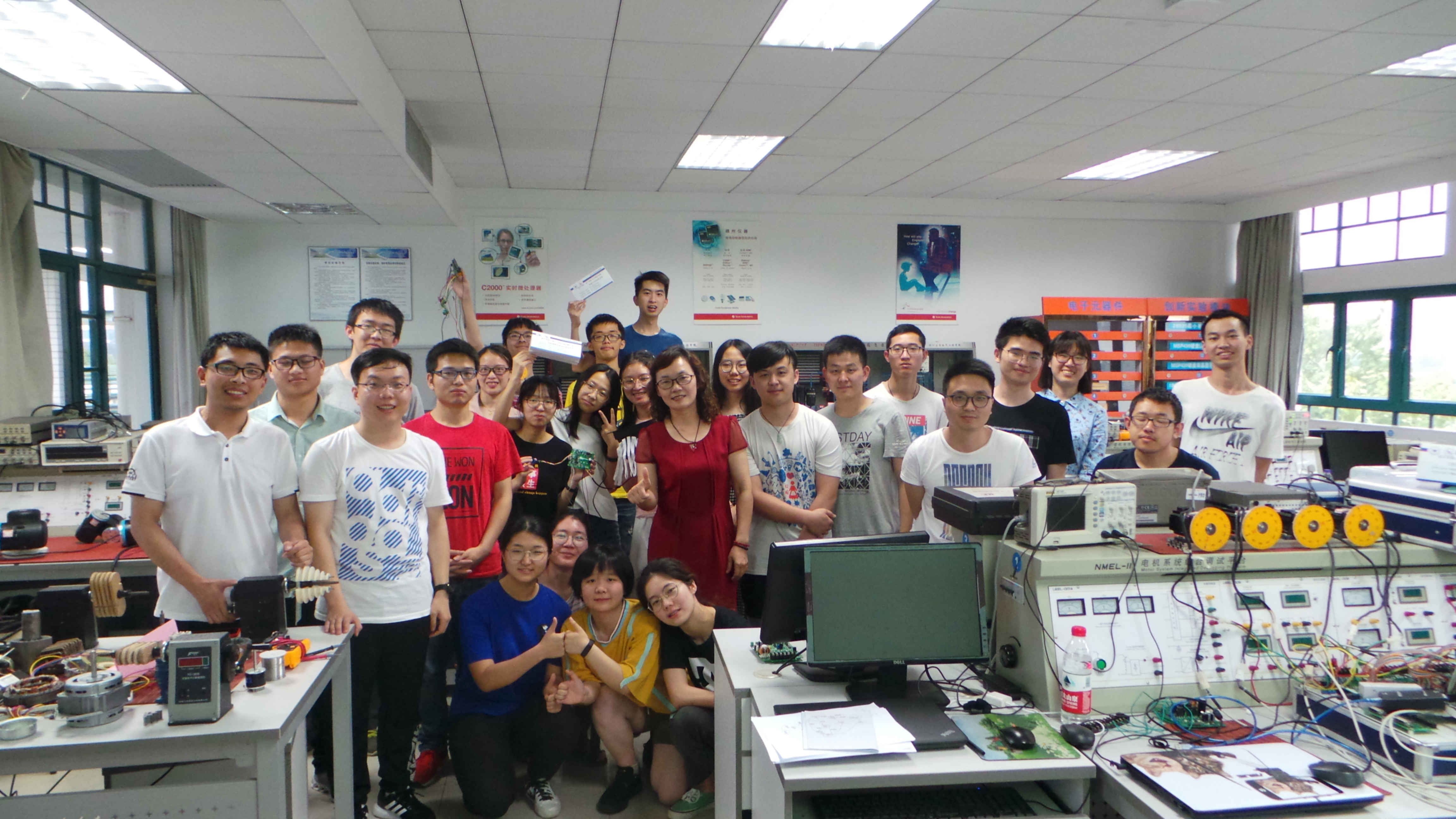 5d025e3981df0.jpg 5d025e3981df0.jpg