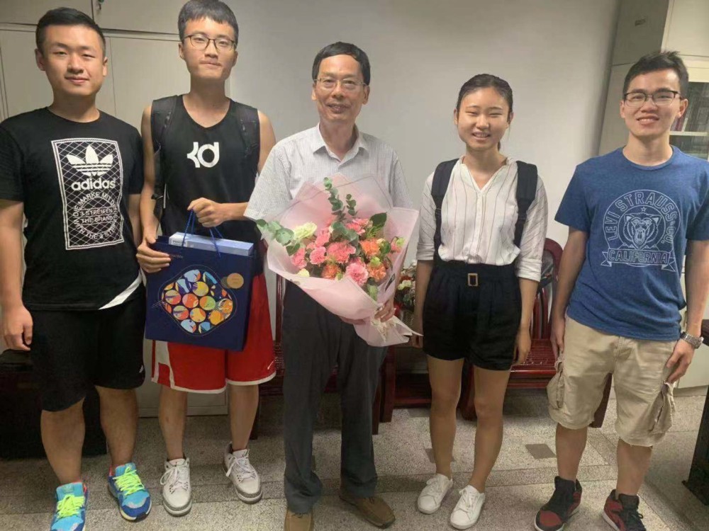 5d87528844237.jpg 5d87528844237.jpg