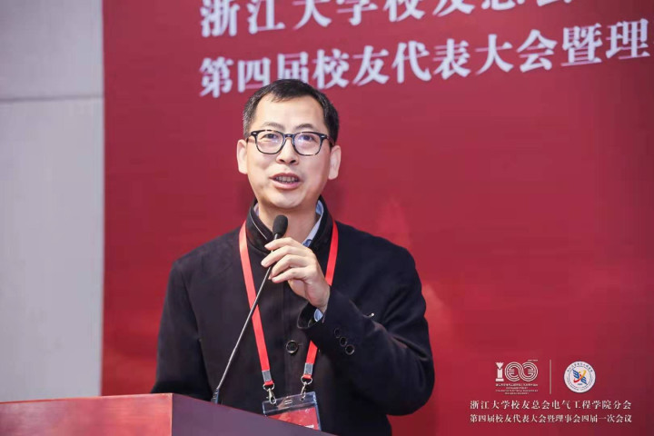 5ddb34d23bc32.jpg 王栋一_副本.jpg