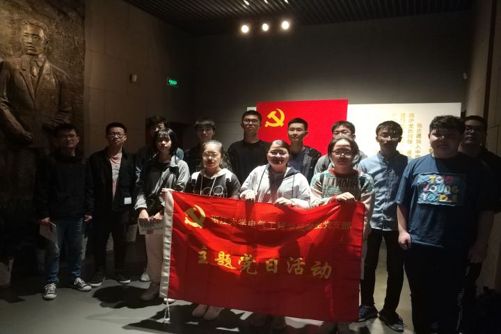 5dd0e4131c85b.jpg 2.jpg