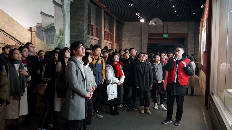 5c231212b4760.JPG 活动照片2-2.JPG