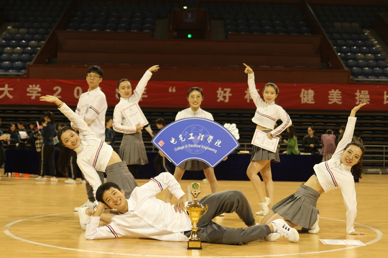 5c20f1f9d6656.jpg 5c20f1f9d6656.jpg