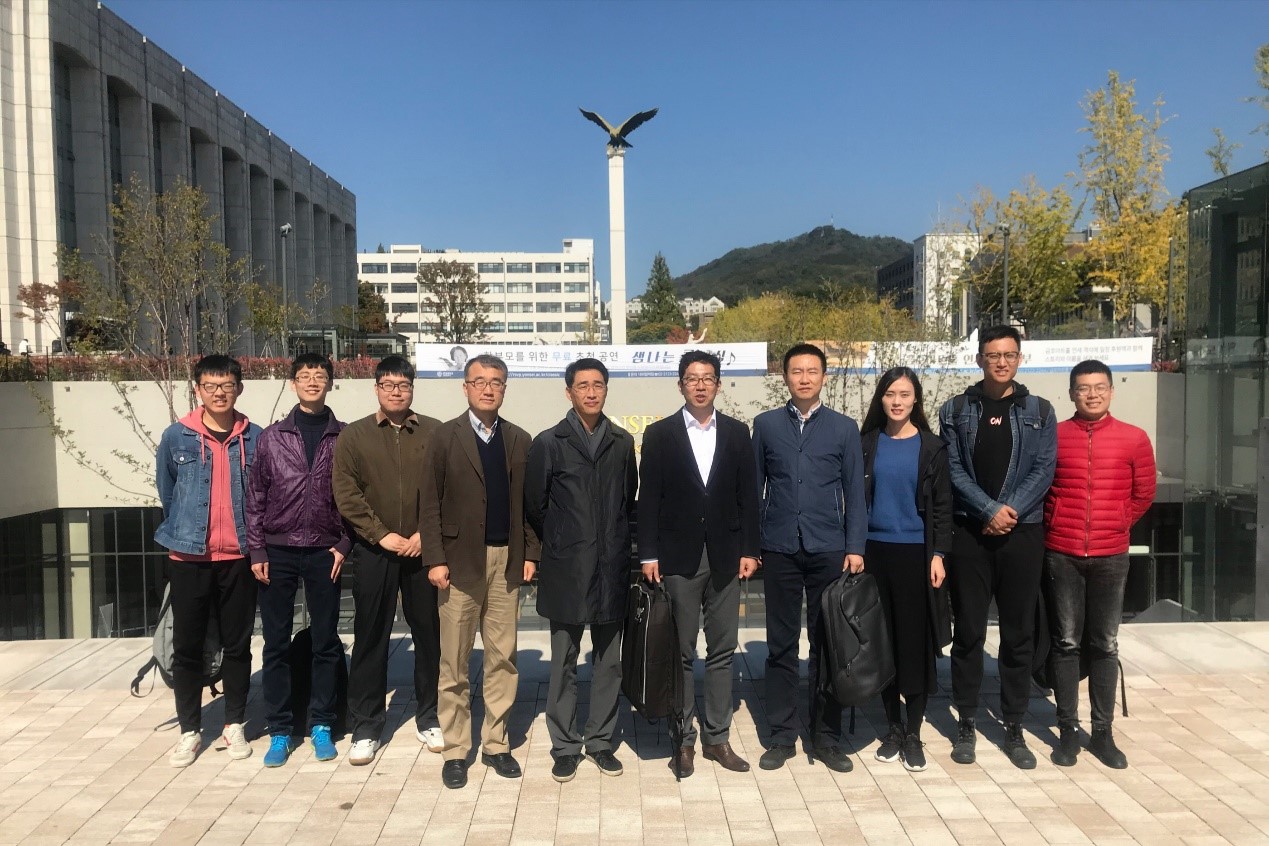 5bc460748b77a.jpg 5bc460748b77a.jpg